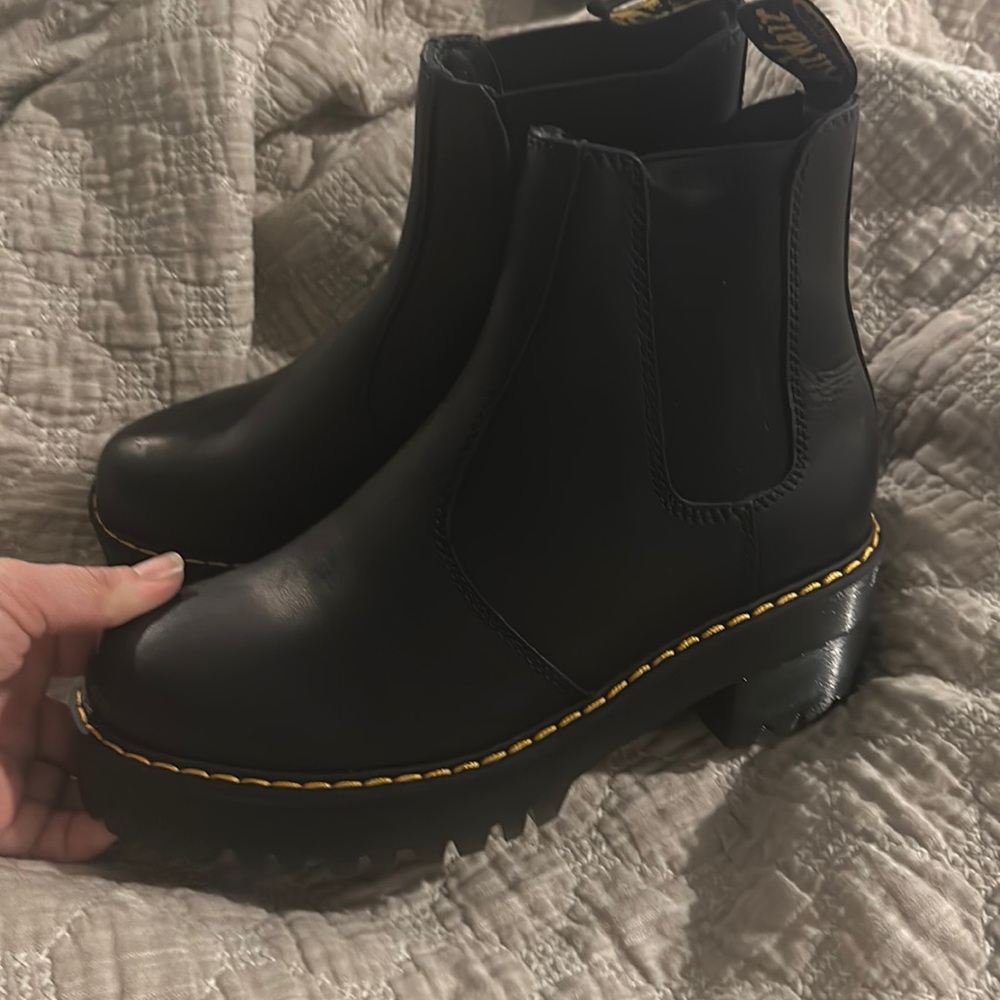 Doc Marten Rometty Boots Black sz 8